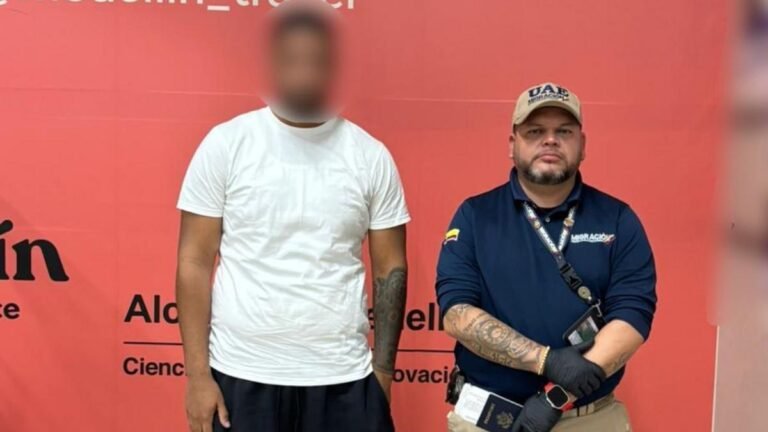 Migración Colombia inadmitió a extranjero en Medellín por admitir que venía a consumir sustancias psicoactivas
