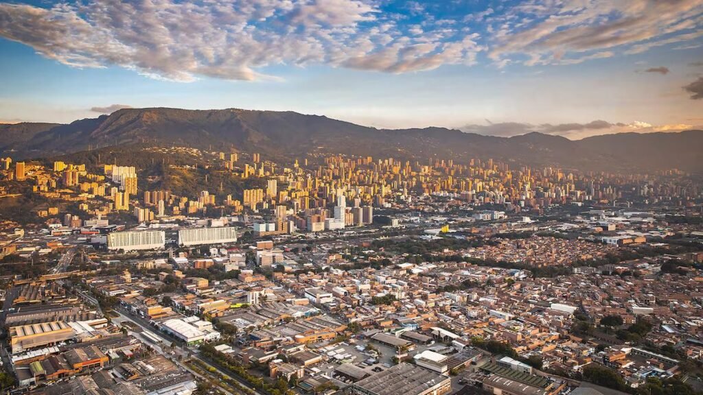 Medellín arde en intenso calor: estaciones del Ideam rompieron récords históricos de temperatura