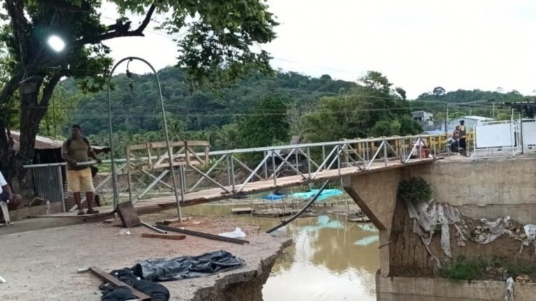 Antioquia exige al Invías acelerar instalación de puente en San Juan de Urabá