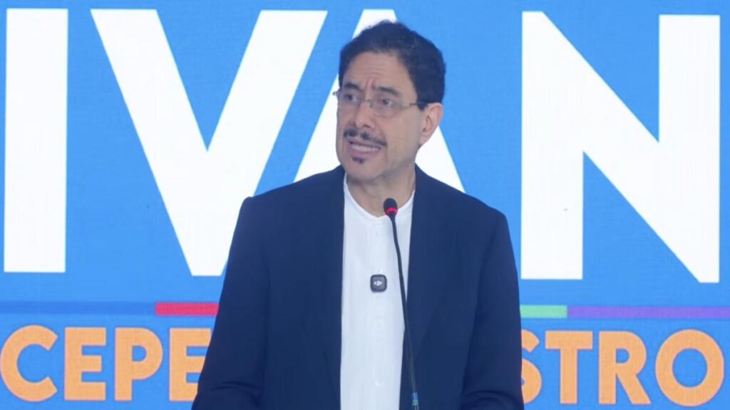 Cepeda insiste. Tras reconoce victoria de De La Espriella, continúa con denuncias