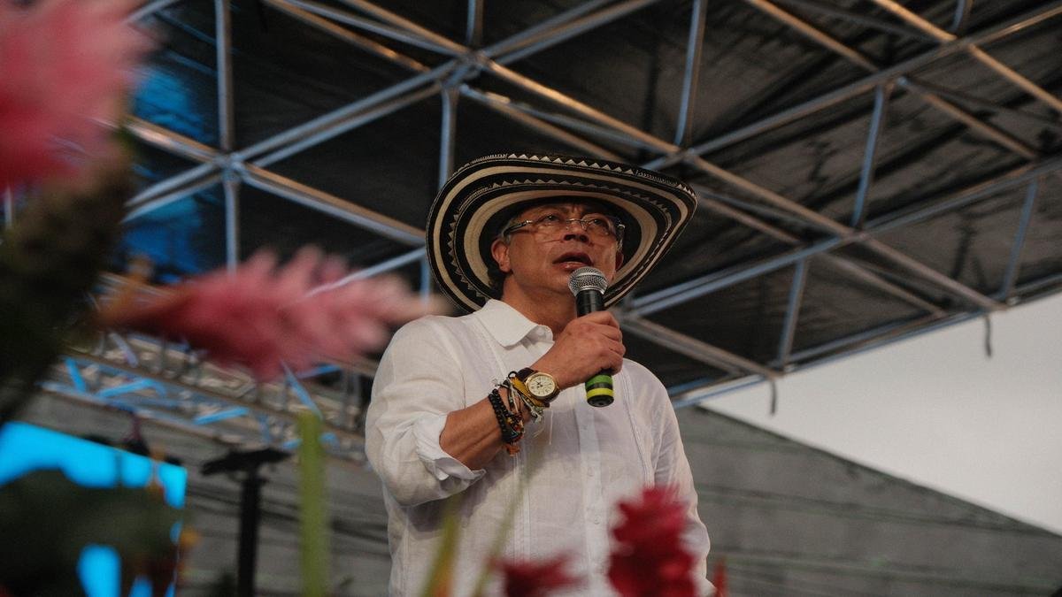 Y, a todas estas ¿Qué pasará con la suspensión al presidente?