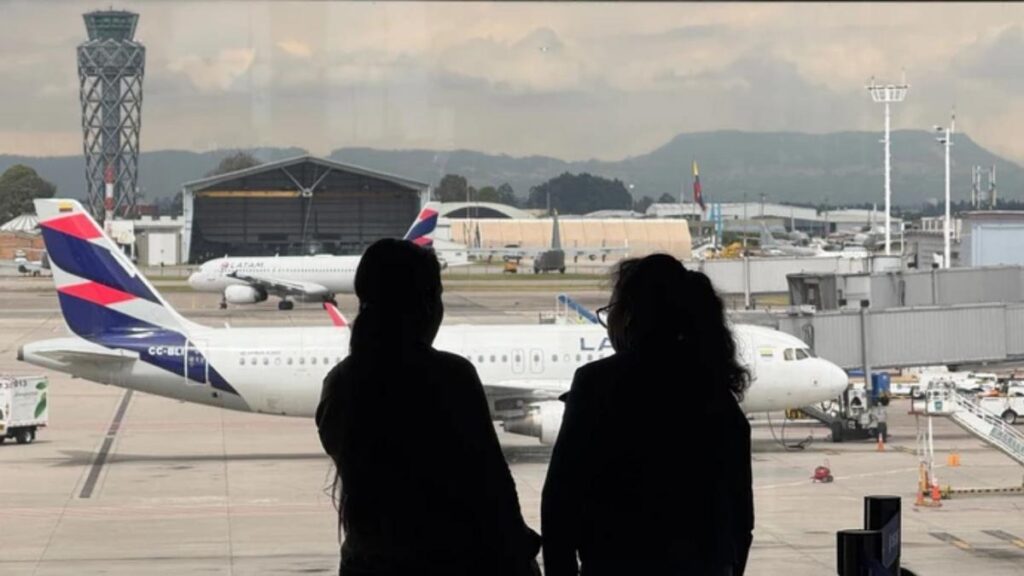 Aerolíneas cancelan vuelos a Venezuela tras los fuertes terremotos y activan medidas para pasajeros