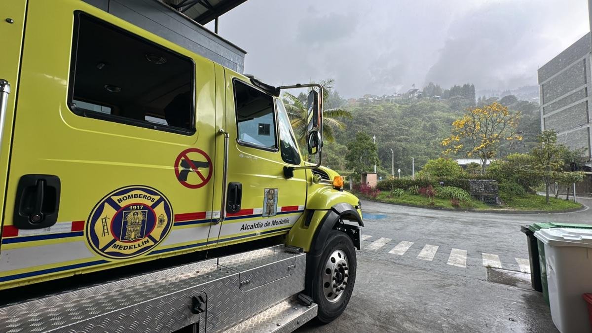 Más de 200.000 habitantes del occidente de Medellín se benefician con nueva estación de bomberos