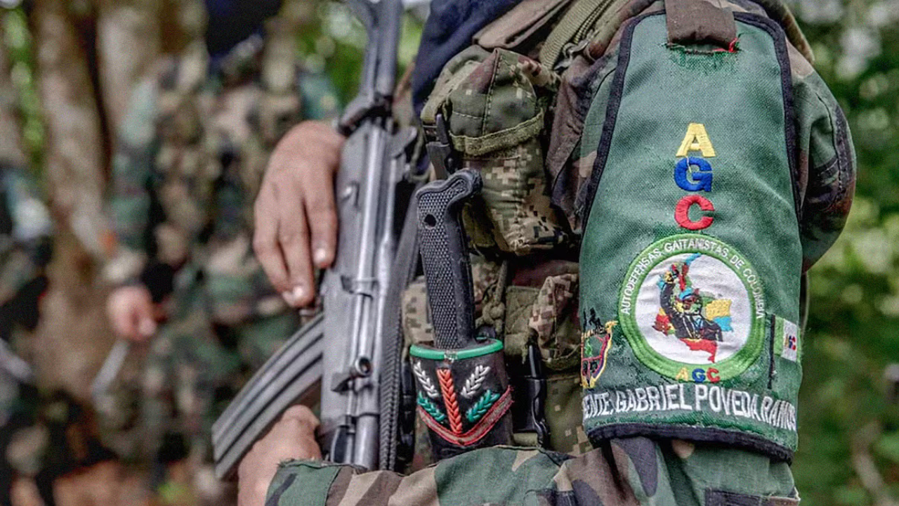 EL juego a los «congelados»: Revelan audios que comprometerían acercamientos del Gobierno Petro con el Clan del Golfo