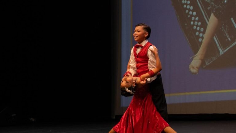 Más de 3.000 personas vibraron con el campeonato de baile y concurso de canto del Festival Internacional de Tango de Medellín