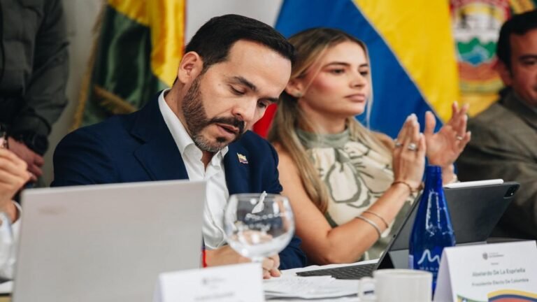 «La democracia está hablando». Abelardo celebra respaldo del Senado