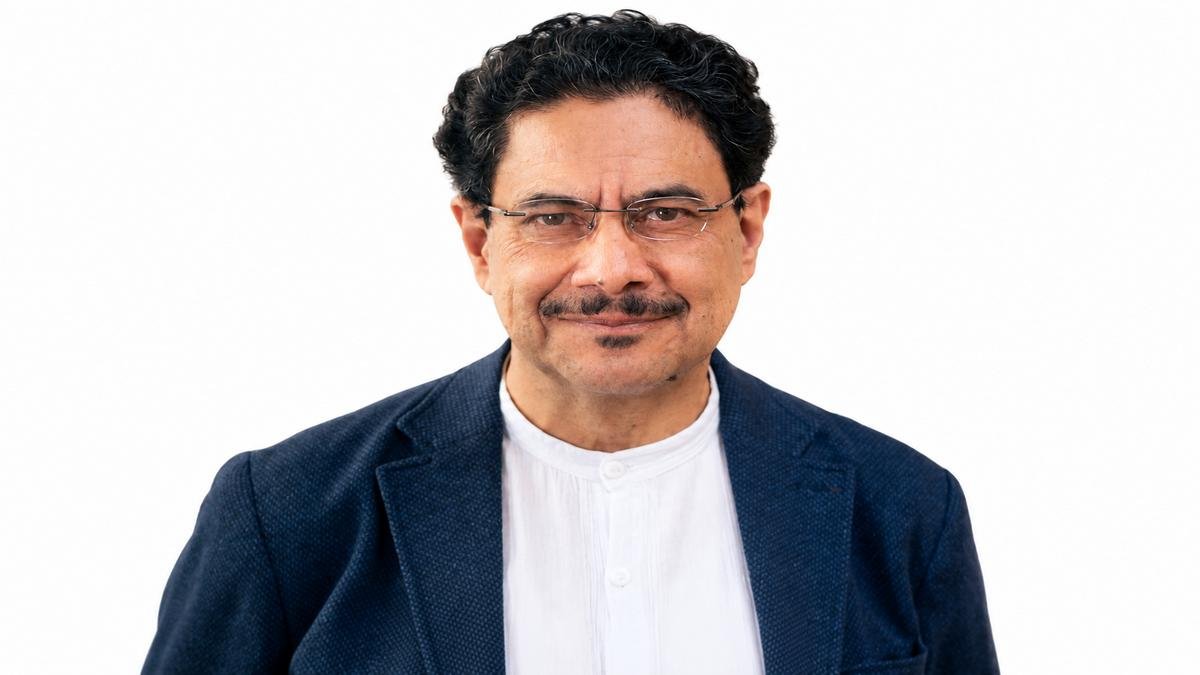 Iván Cepeda. Tras revuelta por anuncio de desobediencia civil, ratificó su postura e insistió en su legitimidad
