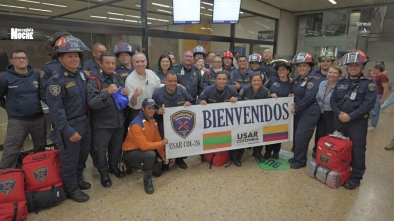Bomberos de Envigado fueron homenajeados por su labor humanitaria en Venezuela