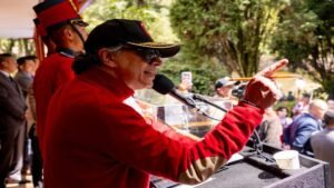 Por presuntas irregularidades, Petro pide declarar insubsistente a Angie Rodríguez