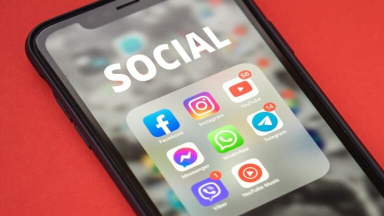 ¿Menores sin redes sociales? Radican proyecto para prohibirlas hasta los 16 años