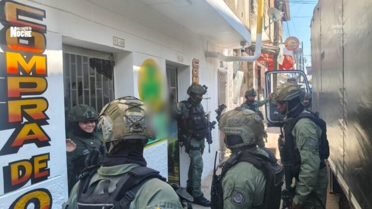 Policía y Fiscalía allanan compraventas de oro vinculadas a minería ilegal en El Bagre