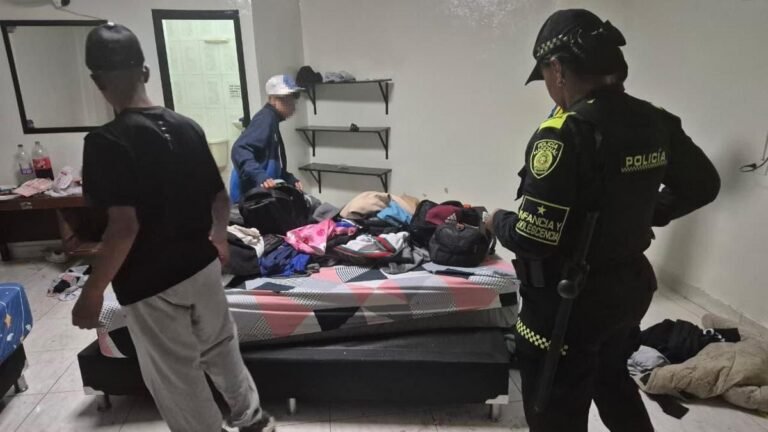 Rescatan a tres adolescentes en hotel del centro de Medellín; el establecimiento fue suspendido