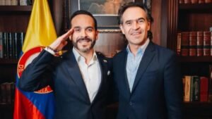 Alcalde de Medellín avala la propuesta de Abelardo de la Espriella para crear Bloques de Seguridad Urbana