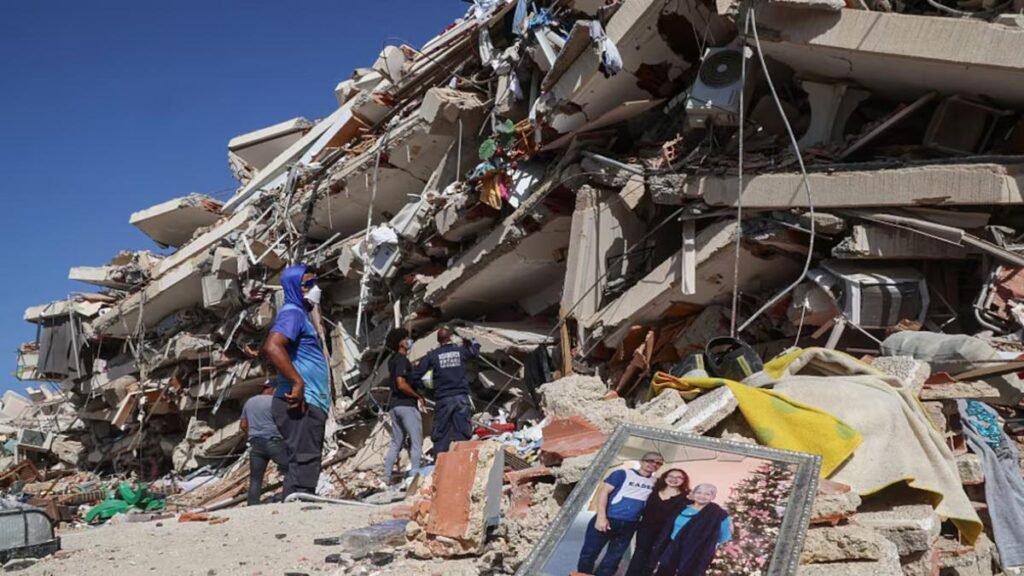 Cuatro policías fueron capturados en Venezuela por presunto robo entre los escombros del terremoto