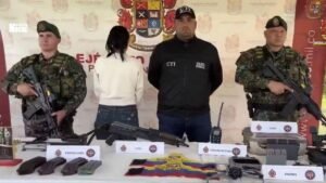 Cae alias ‘La Mona’, presunta operadora de drones y explosivista de las disidencias en Antioquia