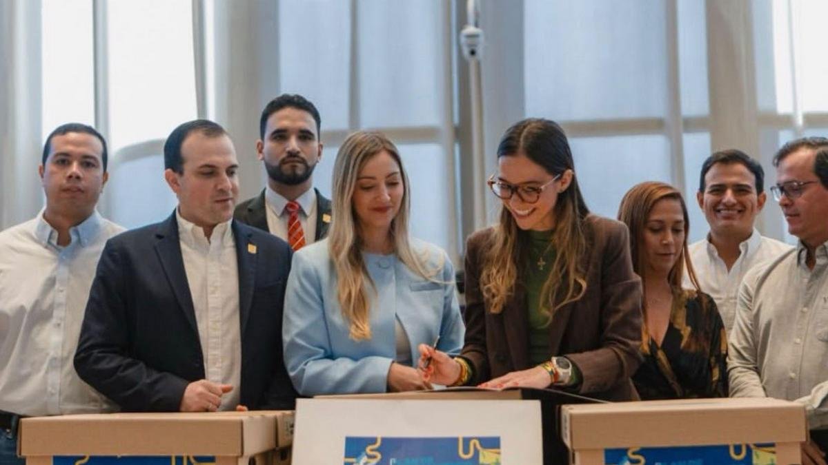 Radican ante el Concejo la revisión del POT de Medellín con casi 7.000 aportes ciudadanos