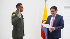 Polémica por la continuidad del director del Inpec en el gobierno de De La Espriella