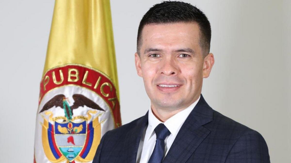 Sale del Inpec coronel que firmó traslado de presos al ‘tarimazo’