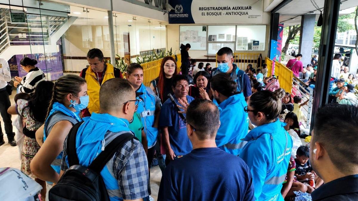 Medellín activa ruta de atención para comunidad embera desplazada