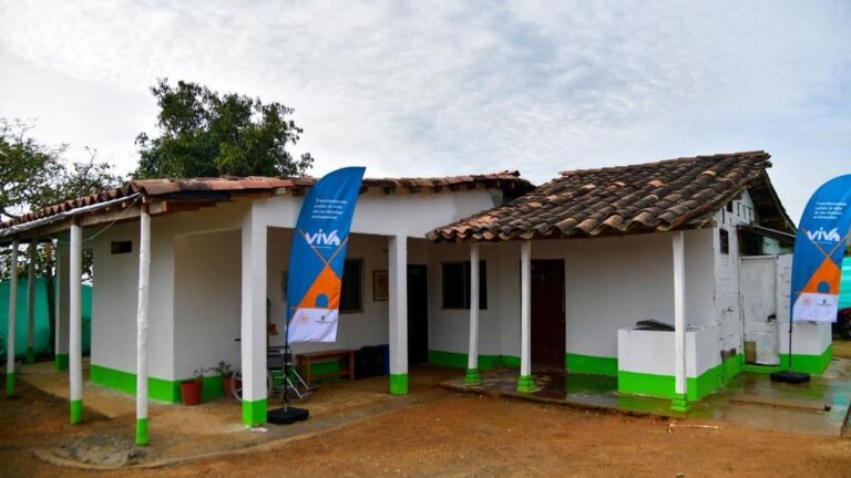 Antioquia entrega la primera vivienda reconstruida tras el terremoto