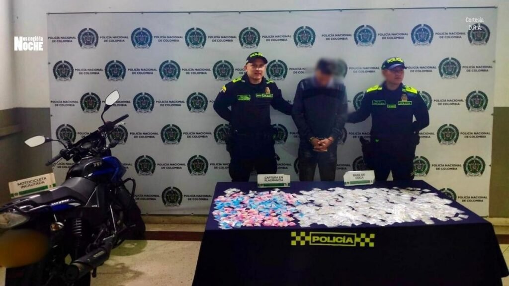 Capturan a alias “Cofla” con más de 1.000 dosis de cocaína en Bello