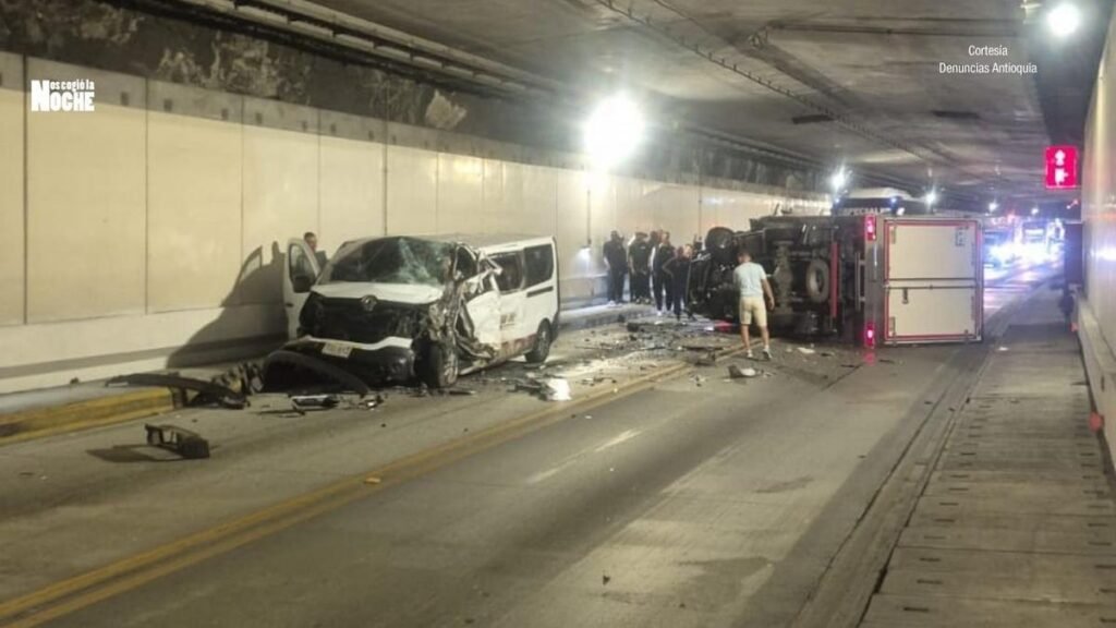 Grave accidente en el Túnel de Oriente dejó 8 personas heridas