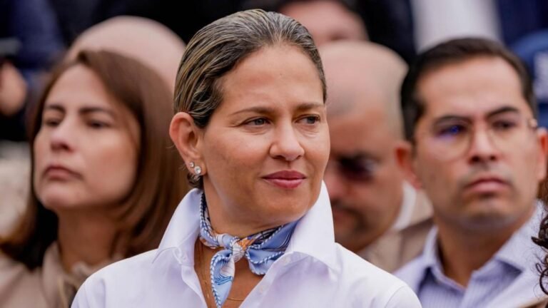 Verónica Alcocer asegura que regresará al país tras viaje al exterior