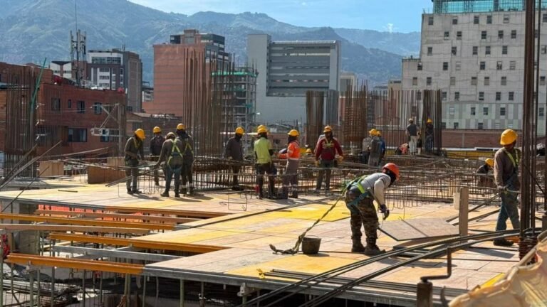 El nuevo cerebro de la seguridad de Medellín ya toma forma: el C5i alcanza el 25 % de avance