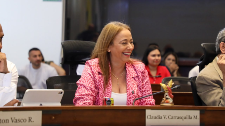 Claudia Carrasquilla renunció al Concejo de Medellín: ocupará un cargo en el Gobierno de De la Espriella