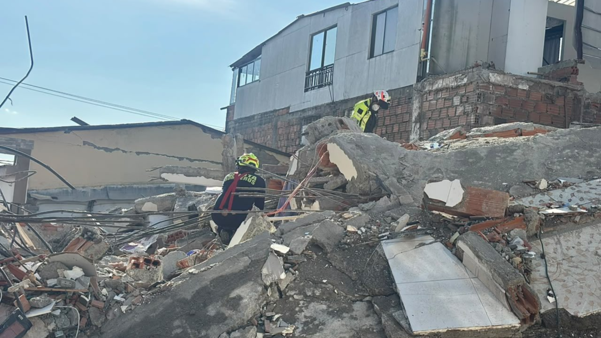 Critican a congresista por publicar su cuenta personal para recolectar dinero para damnificados por el terremoto