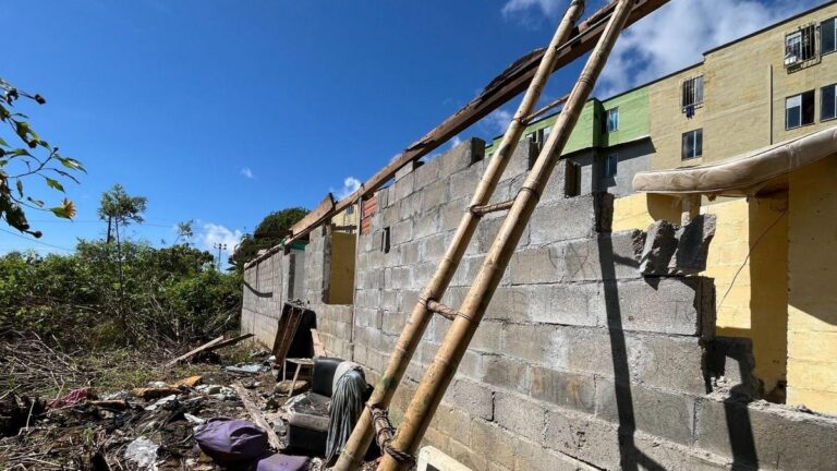 Gobernación de Antioquia demolió dos nuevos focos de inseguridad en San Luis