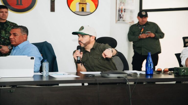 “Aquí nadie se acobarda”. Presidente da 15 días para mostrar resultados