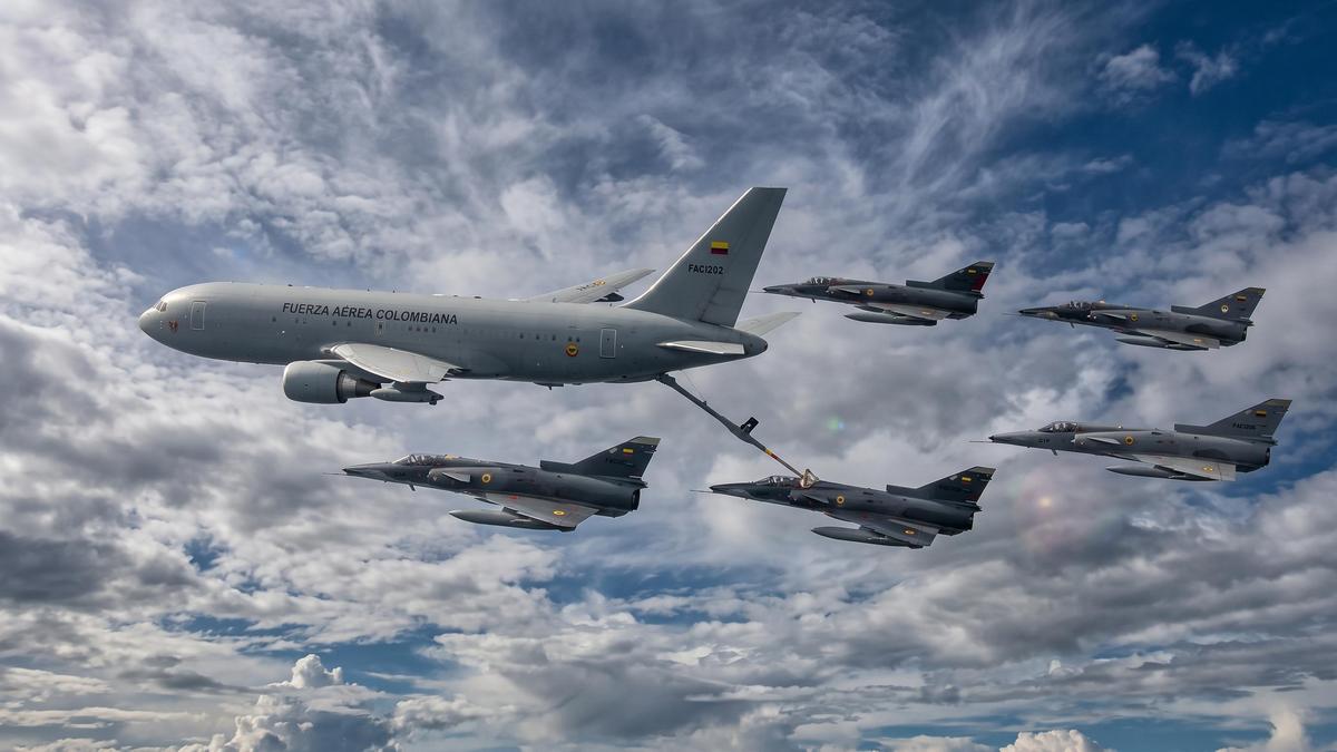 Orden judicial pone límite a bombardeos de las Fuerzas Militares en Colombia donde pueda haber menores reclutados