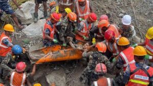Sobrevivieron nueve días atrapados en un túnel de Nepal