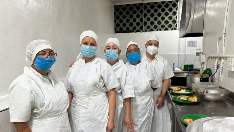 Más de 1.300 mujeres del PAE fortalecen su autonomía en Antioquia