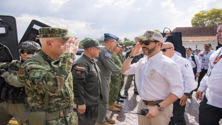 Atención. Vuelve el porte de armas