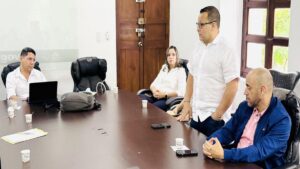 El alcalde búmeran. Lo sacaron y volvió a ganar
