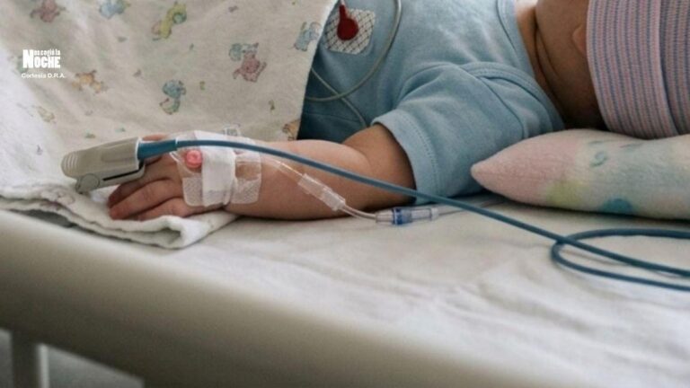 Lo que empezó como la caída de un bebé de 7 meses terminó en investigación por posible homicidio en Bello