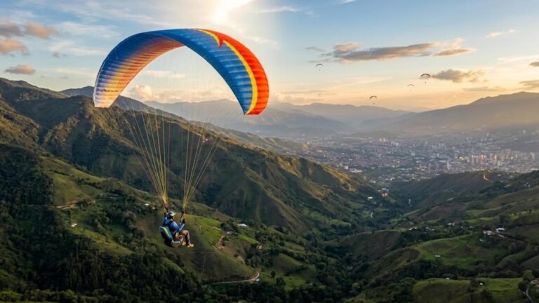 Accidente de parapente en Bello deja un muerto y un herido grave