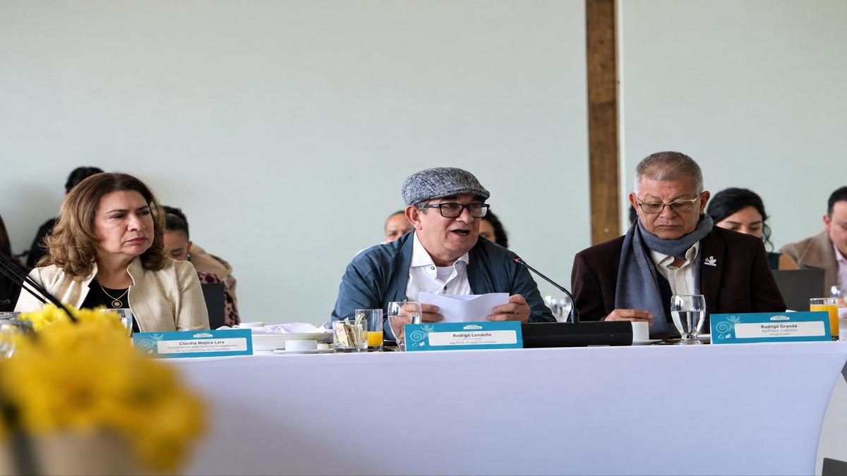 ‘Tatequieto’ a ex jefes FARC. JEP activa sanciones