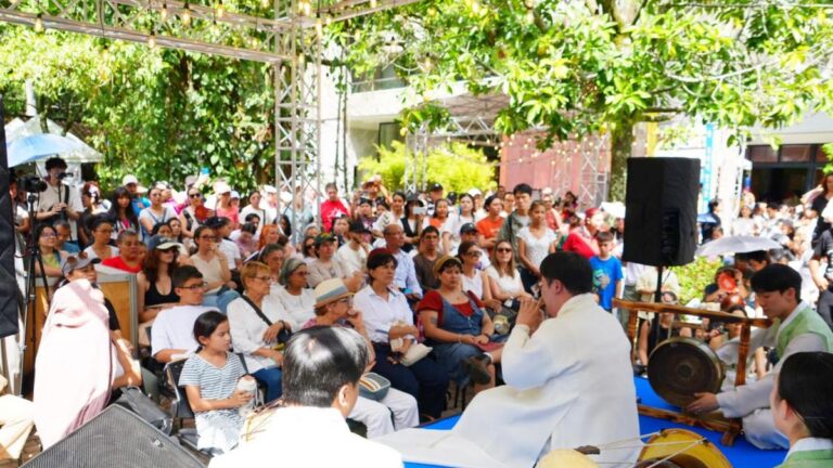 Corea del Sur trae literatura y cine a Medellín para conocer su cultura en la Fiesta del Libro