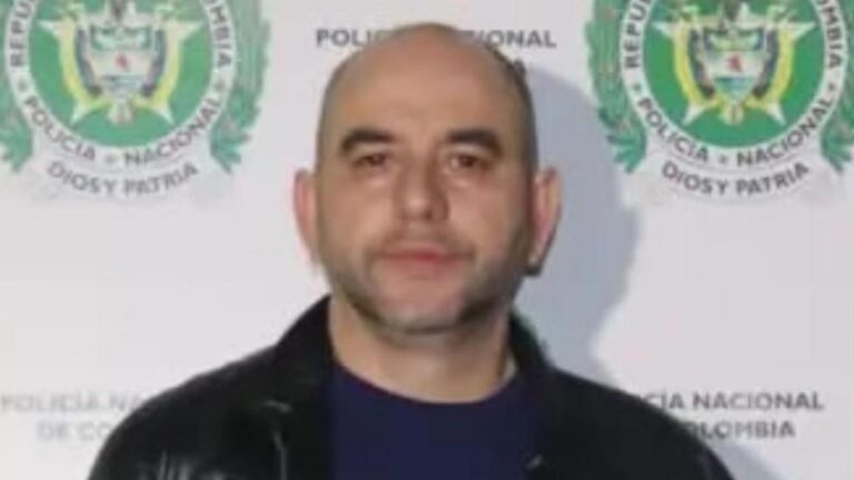 “Le estamos respirando en la nuca”: De la Espriella lanza advertencia a alias ‘Pinocho’