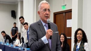 La bendición de Uribe ¿Quiénes son los elegidos?