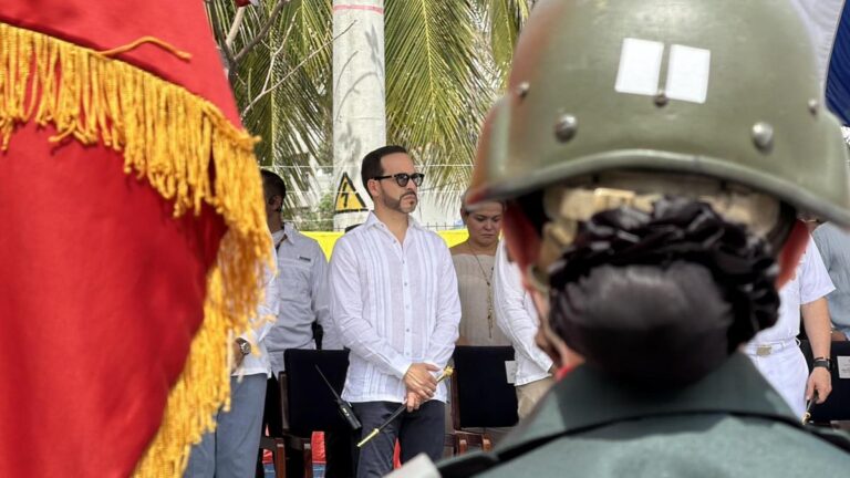 De Catar a Colombia. Abelardo cancela comisión de exescolta de Verónica
