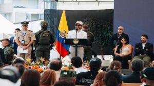 Otra raya. Abelardo gana otro round por el sometimiento