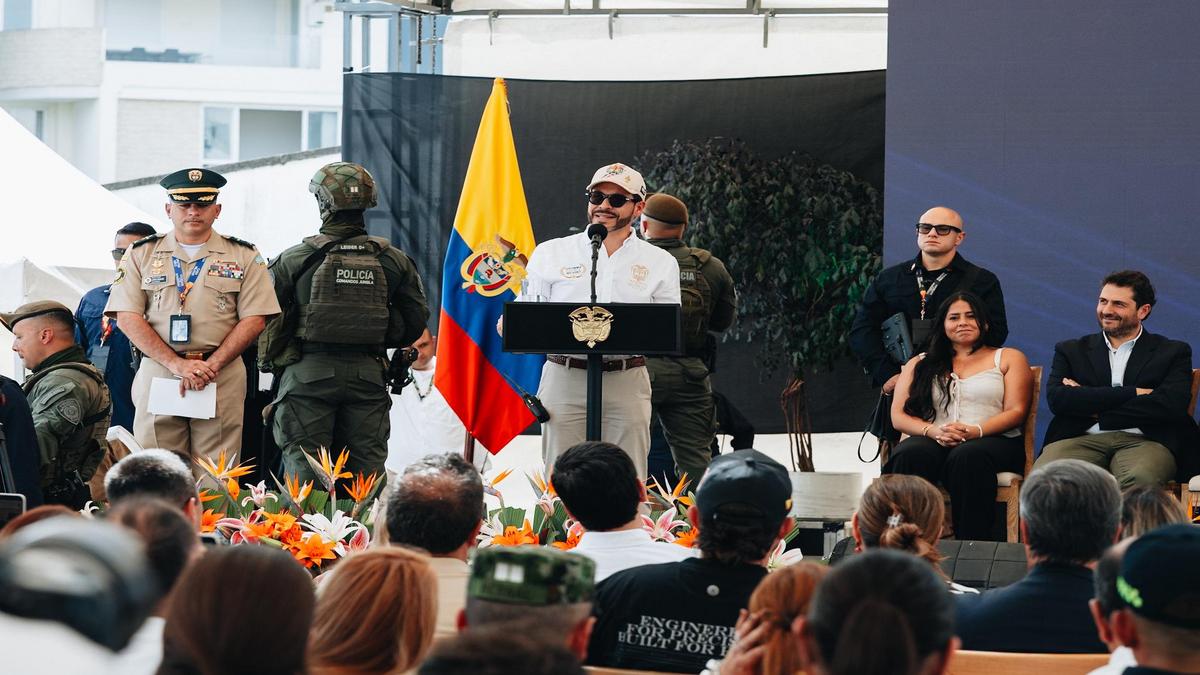 Otra raya. Abelardo gana otro round por el sometimiento