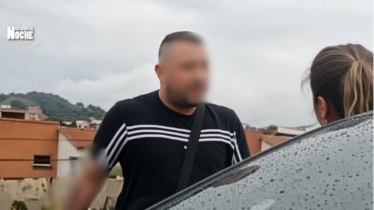 Video genera indignación en Cúcuta motociclista que habría agredido a una mujer con un casco