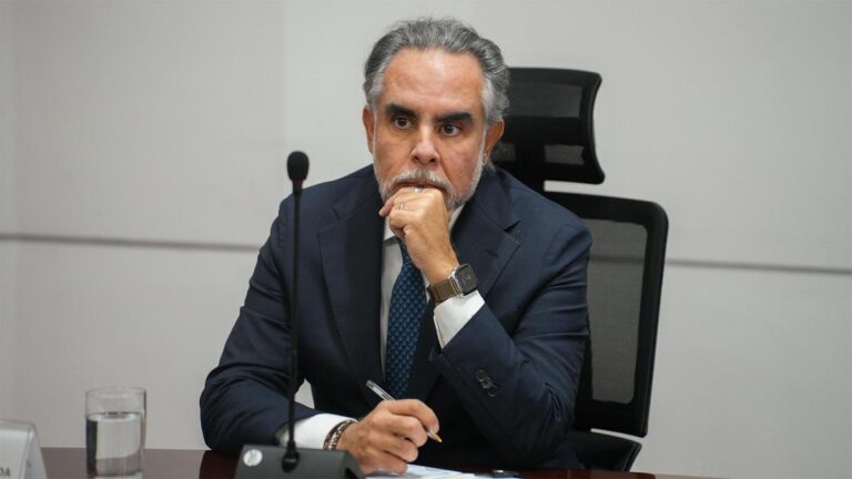 UNP retira el esquema de seguridad de Armando Benedetti y su familia. ¿Qué pasó?