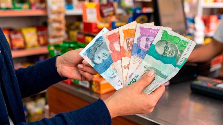 Con la propuesta de aumento del 38,5 % de la CUT, así quedaría el salario mínimo de 2027
