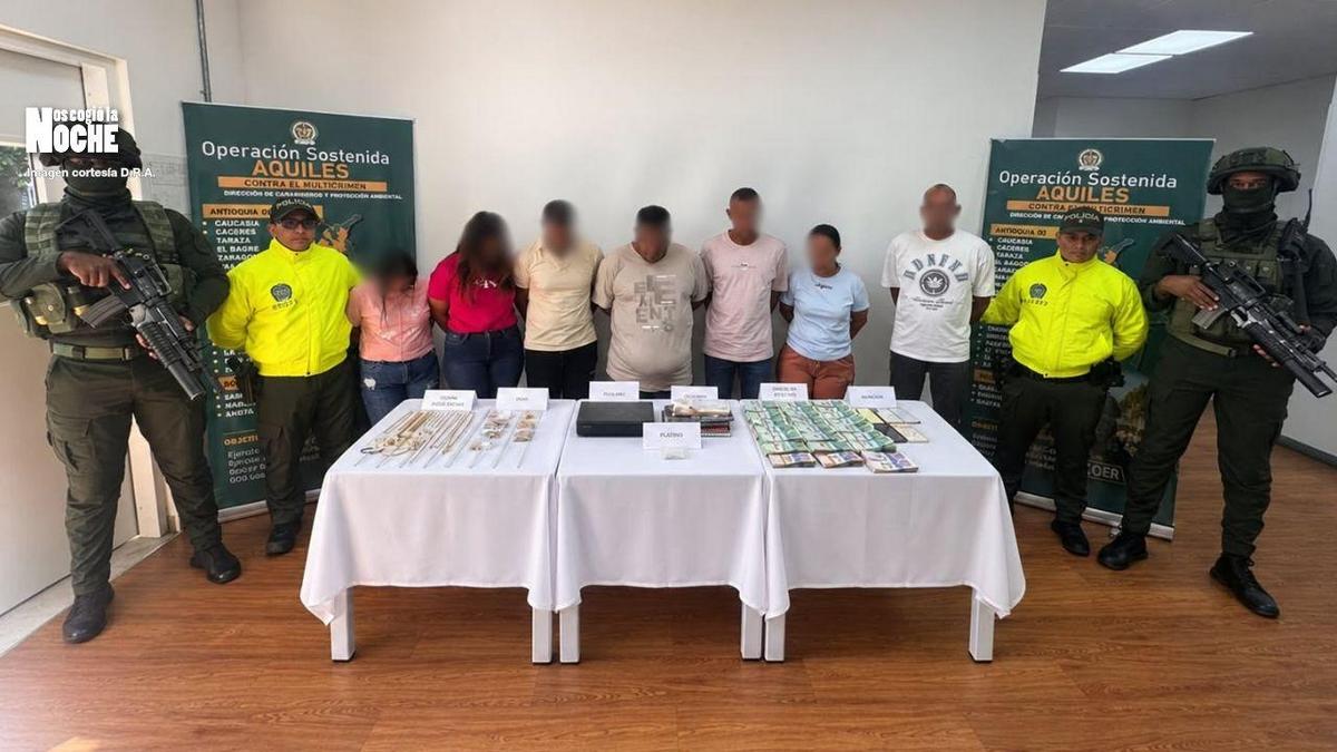 Ocho capturados y una fortuna en efectivo: lo que encontraron en allanamientos en Antioquia
